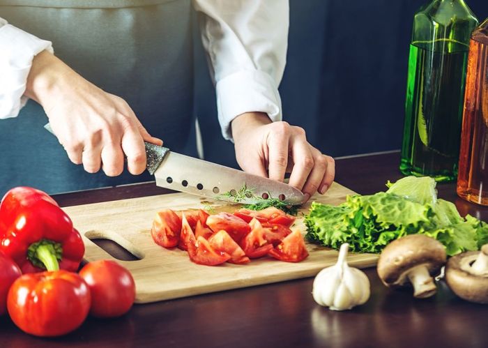 7 Alat Masak Dasar Buat Kamu Yang Baru Mulai Masak Saat Harus #DiRumahAja