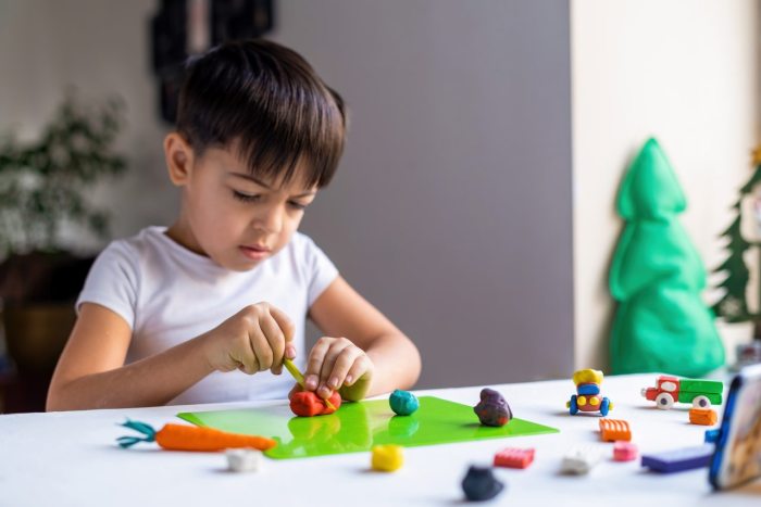 Contoh permainan yang mengembangkan kreativitas anak