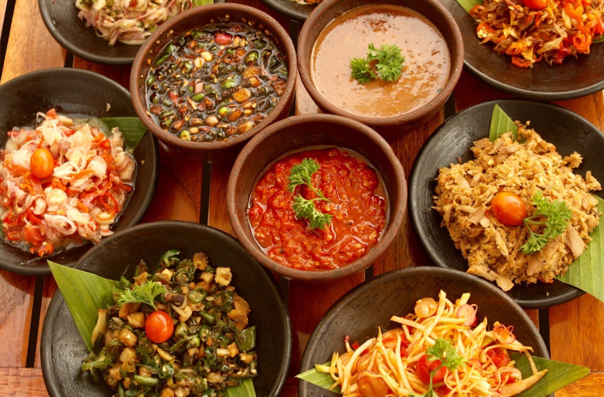 Makanan yang cocok untuk anak kucing