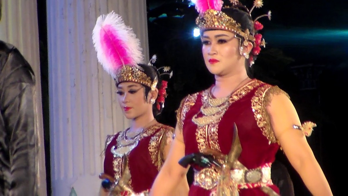 Properti tari serimpi