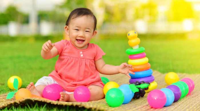 Mainan untuk anak 8 bulan