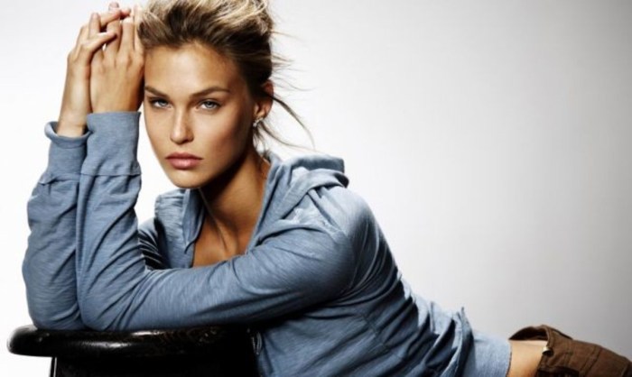 Model kaos anak perempuan