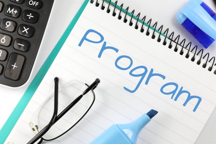 Program anak perempuan makan apa